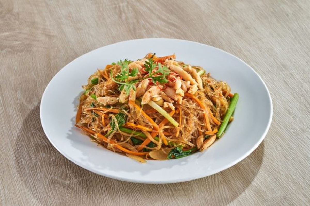 Stir-fried vermicelli with crab